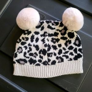 Baby pom pom beanie